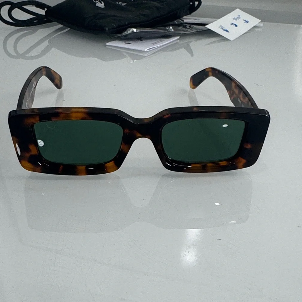 Off-White Arthur tortoiseshell-design sunglasses with blue-green lenses